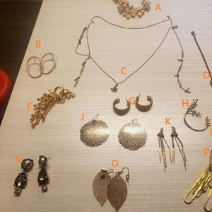 Gold-coloured jewelry bundle
